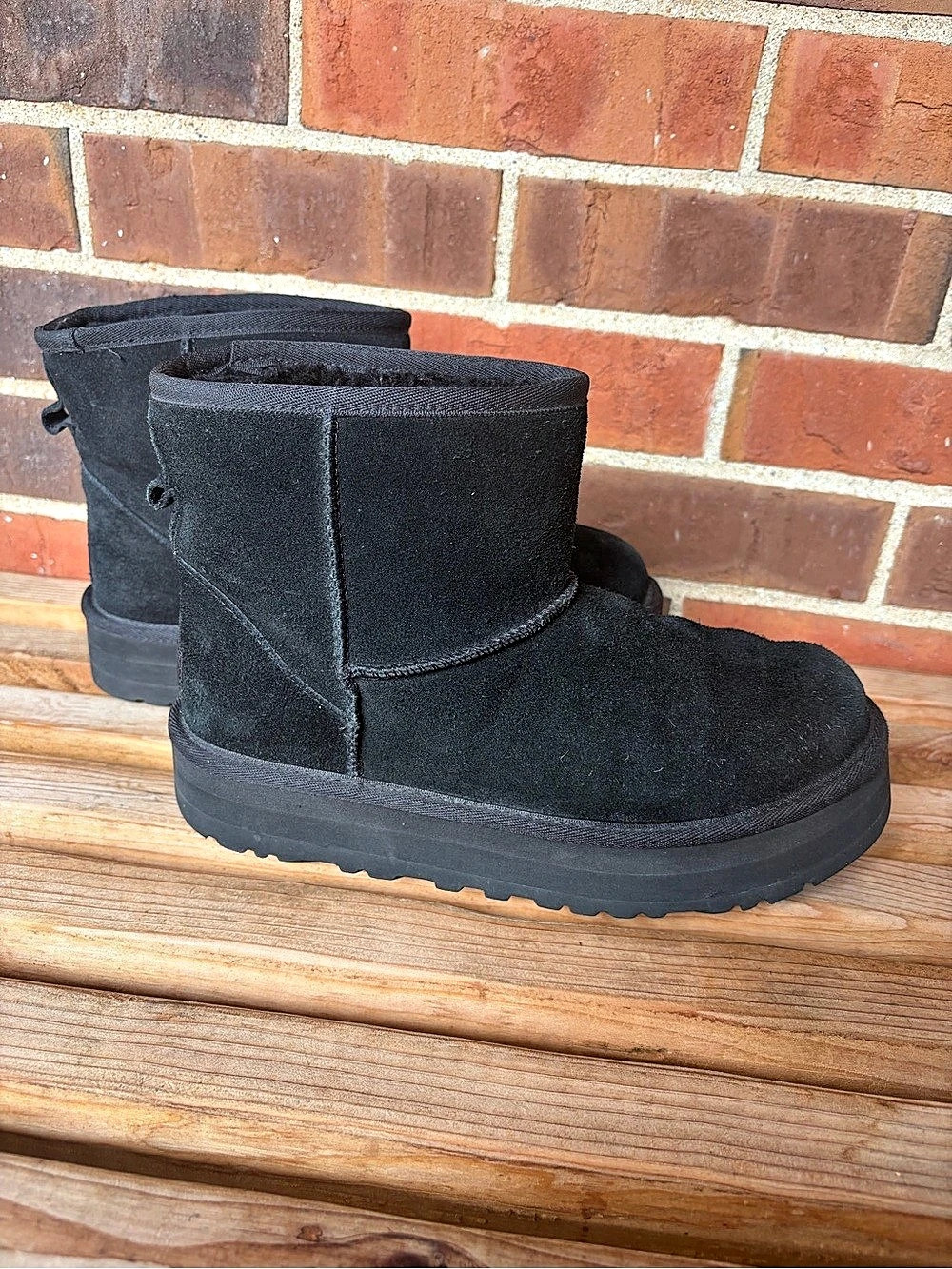 UGG Classic Mini II Mini Suede Boots Black US 6